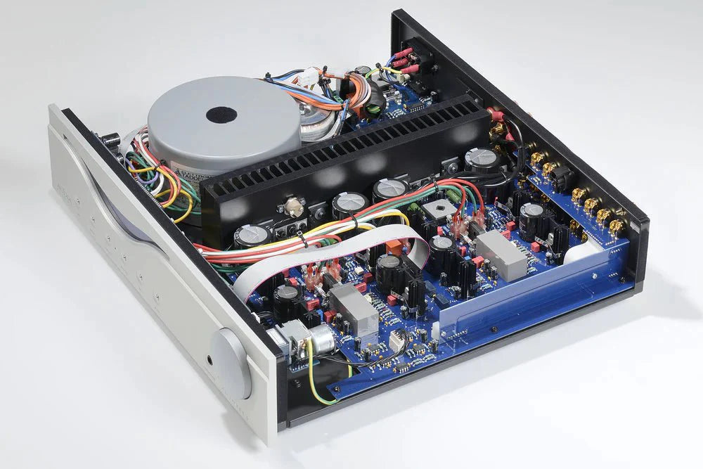 Audia Flight Three S Integrated Amplifier: High-Fidelity Stereo Power -  Dreamedia AV