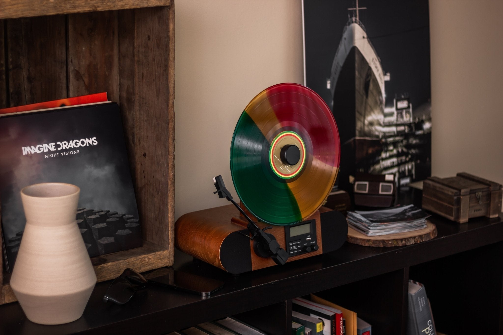 Fuse Audio VERT AT Vertical Vinyl Record Player - Dreamedia AV