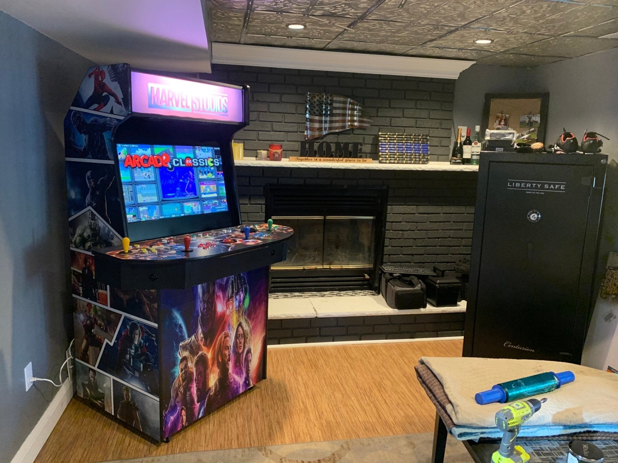 Phantom Arcades 43-inch Stand Up “Level Up" - Dreamedia AV