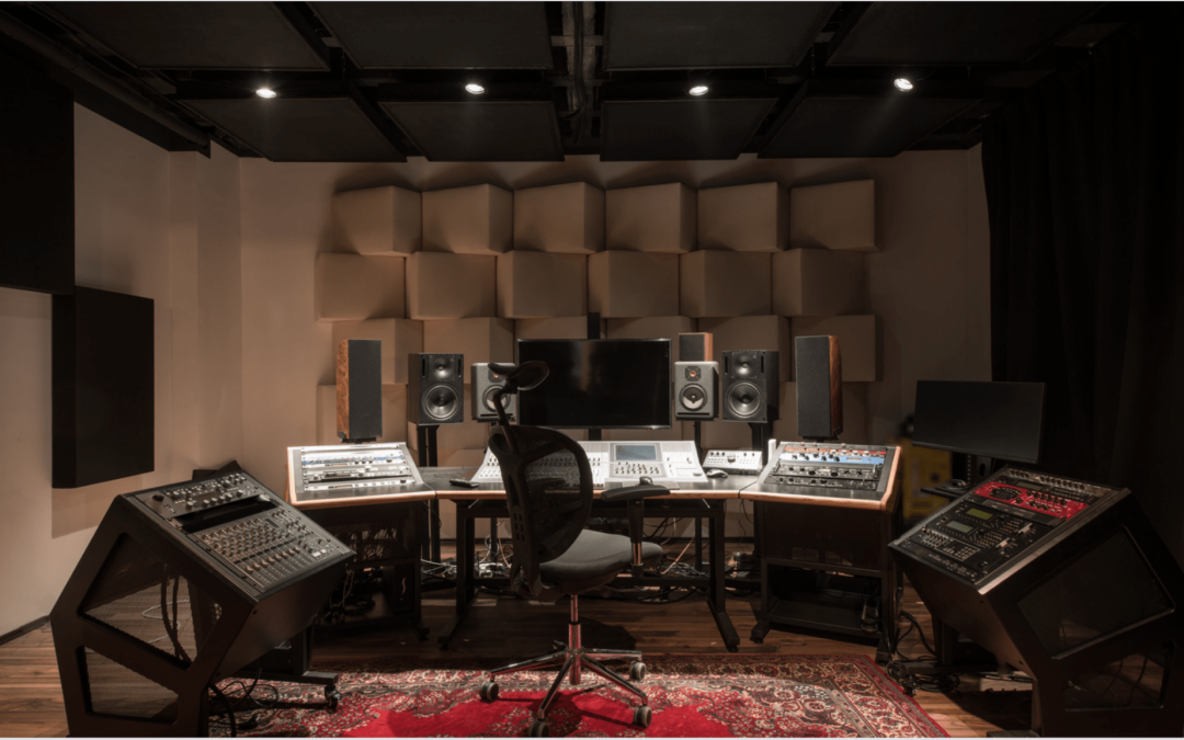 The Ultimate Guide to Center Channel Speakers & Home Theaters