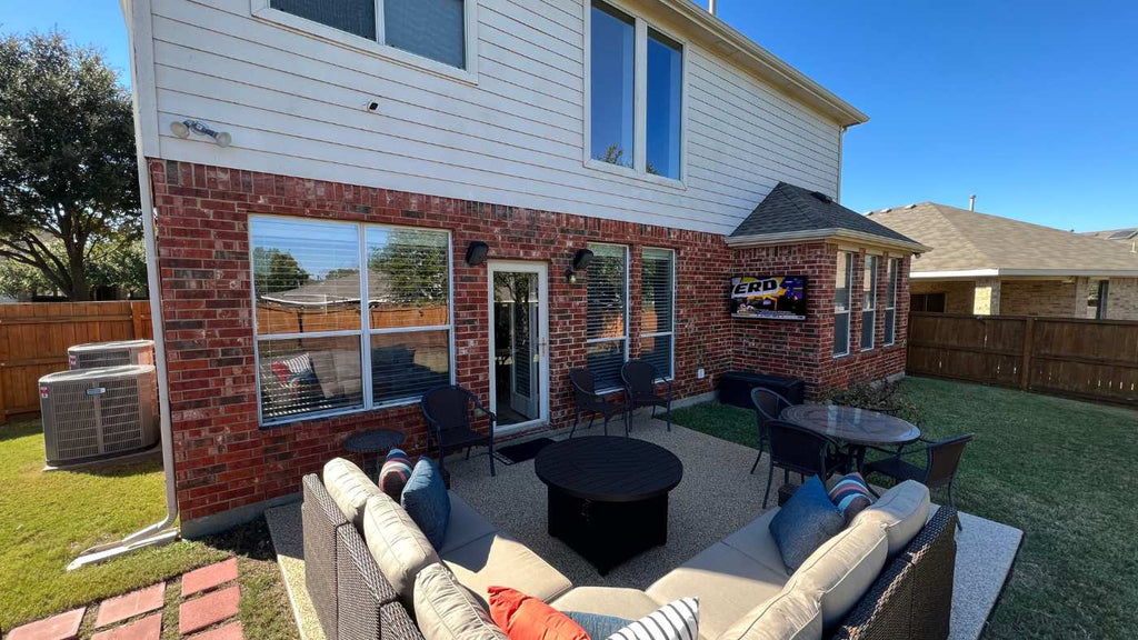 transforming-outdoor-spaces-home-entertainment