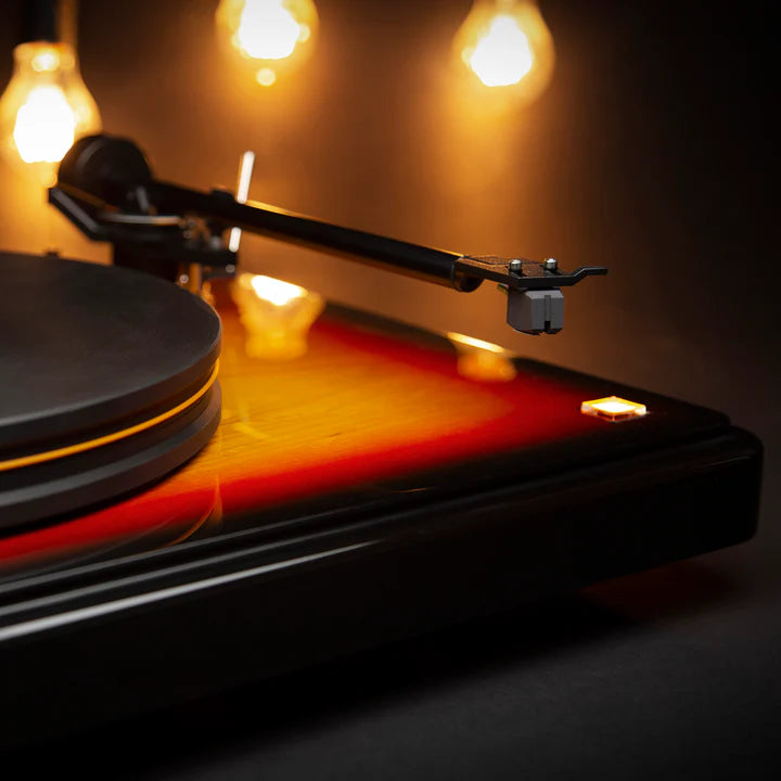 MoFi Electronics Fender x MoFi PrecisionDeck Limited Edition Turntable - Image 9