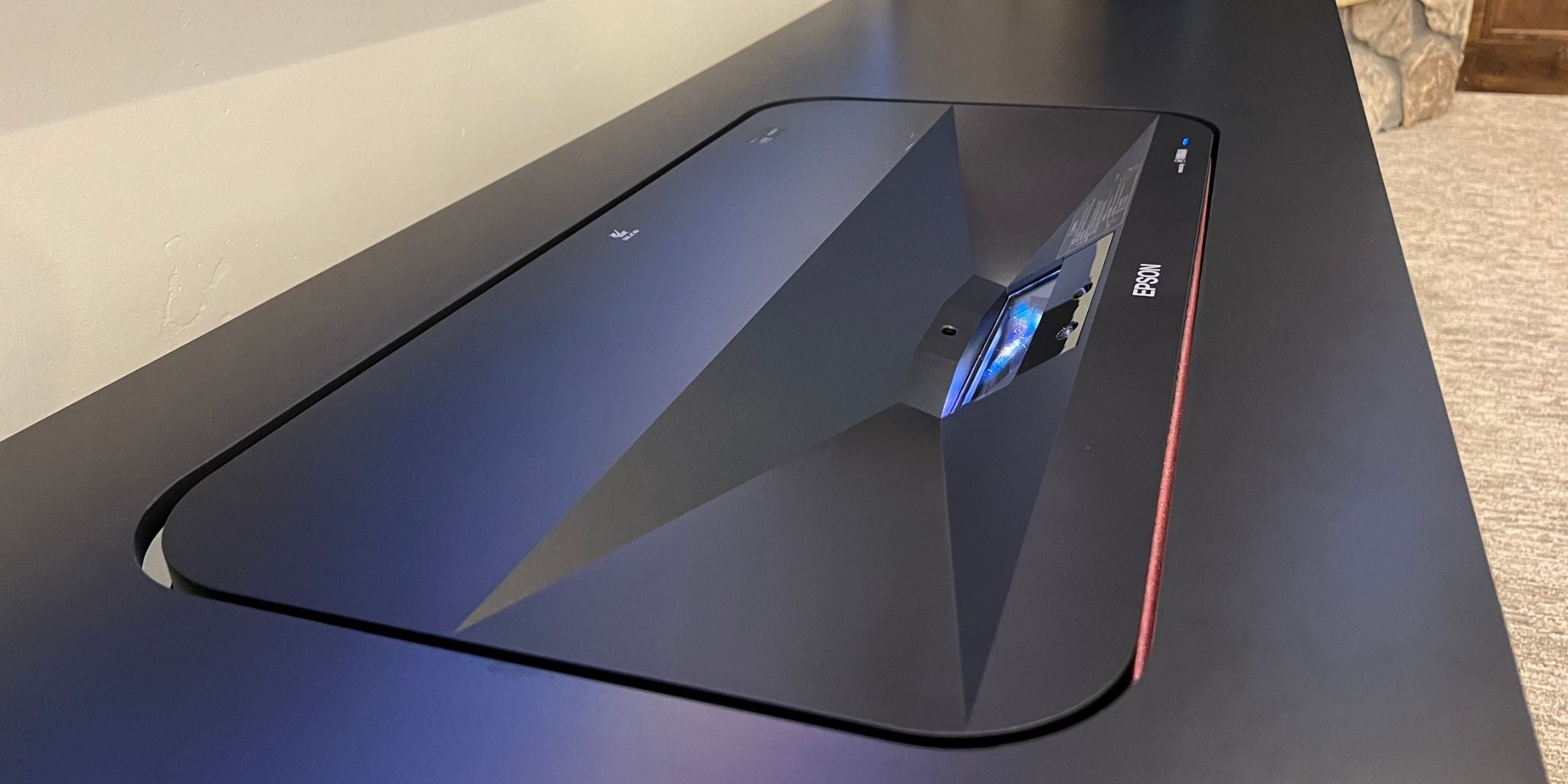 Ultra Short Throw Projectors